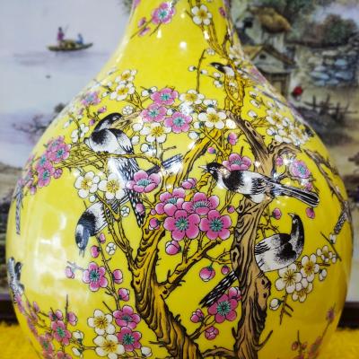 Bình chim hoa đào men vàng